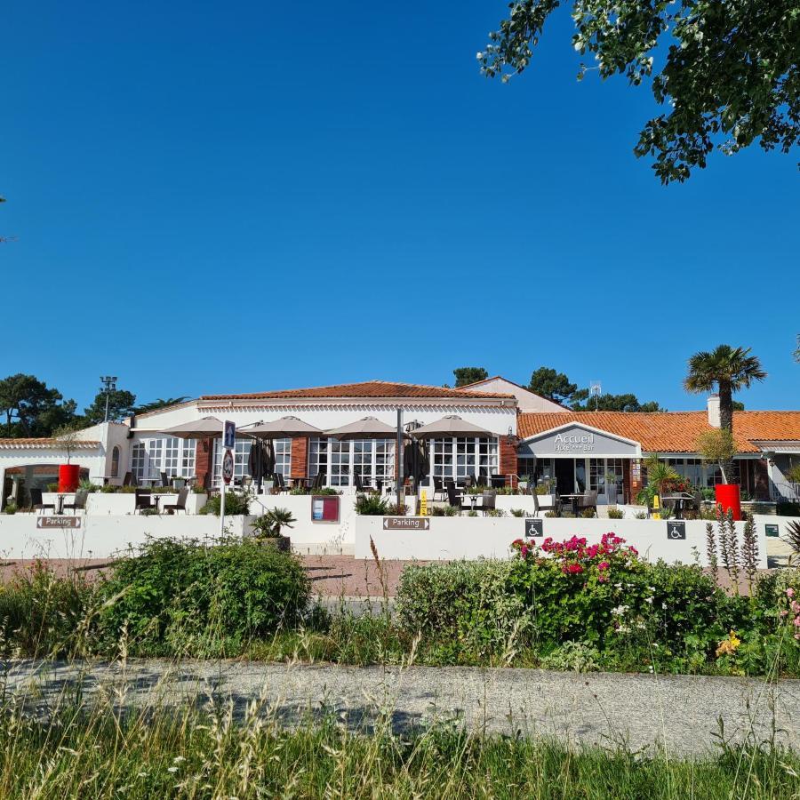 Hotel Et Spa Les Cleunes Oleron แซ็ง-โทรจง-เลส์-แบ็งส์ ภายนอก รูปภาพ