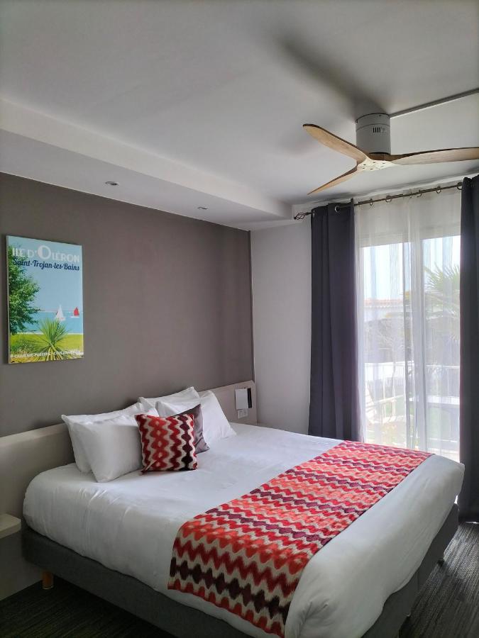 Hotel Et Spa Les Cleunes Oleron แซ็ง-โทรจง-เลส์-แบ็งส์ ภายนอก รูปภาพ