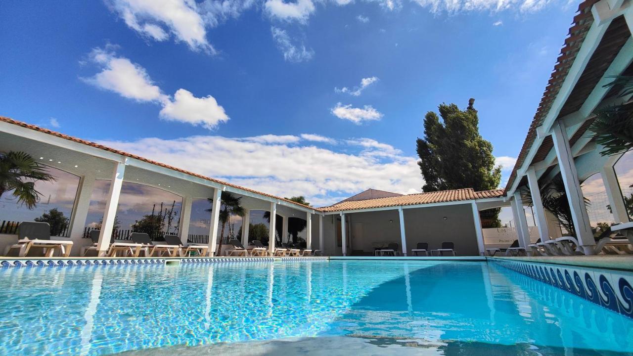 Hotel Et Spa Les Cleunes Oleron แซ็ง-โทรจง-เลส์-แบ็งส์ ภายนอก รูปภาพ
