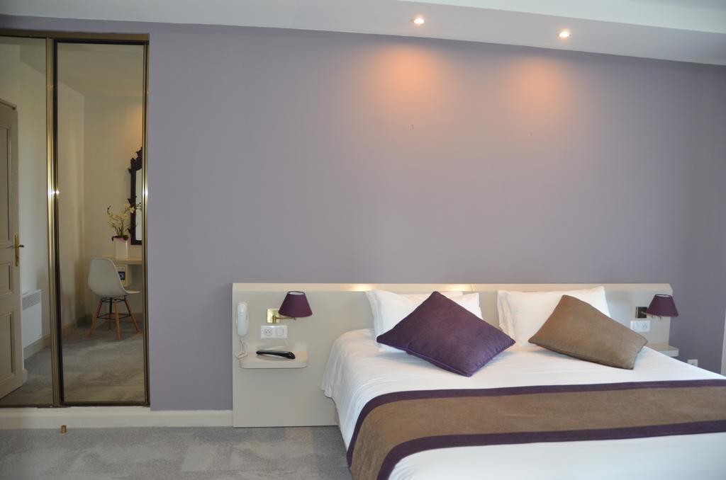 Hotel Et Spa Les Cleunes Oleron แซ็ง-โทรจง-เลส์-แบ็งส์ ภายนอก รูปภาพ