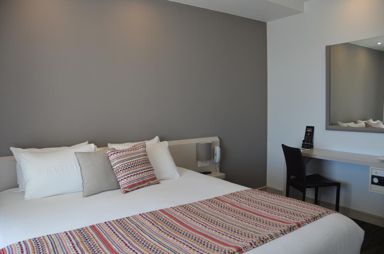 Hotel Et Spa Les Cleunes Oleron แซ็ง-โทรจง-เลส์-แบ็งส์ ภายนอก รูปภาพ