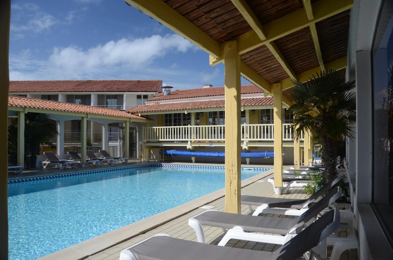 Hotel Et Spa Les Cleunes Oleron แซ็ง-โทรจง-เลส์-แบ็งส์ ภายนอก รูปภาพ